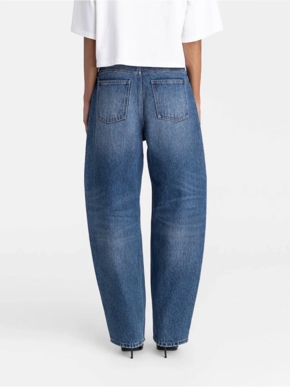 Kbb Lennox Jeans . Mid waist Barrel jeans . Dark wash 4